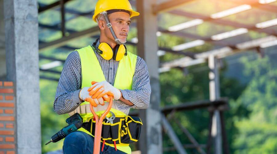 Professional gutter cleaning in Bourbonnais, IL